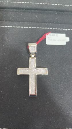 14k white gold Diamond pendant