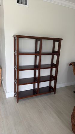 FREE Wooden book shelf