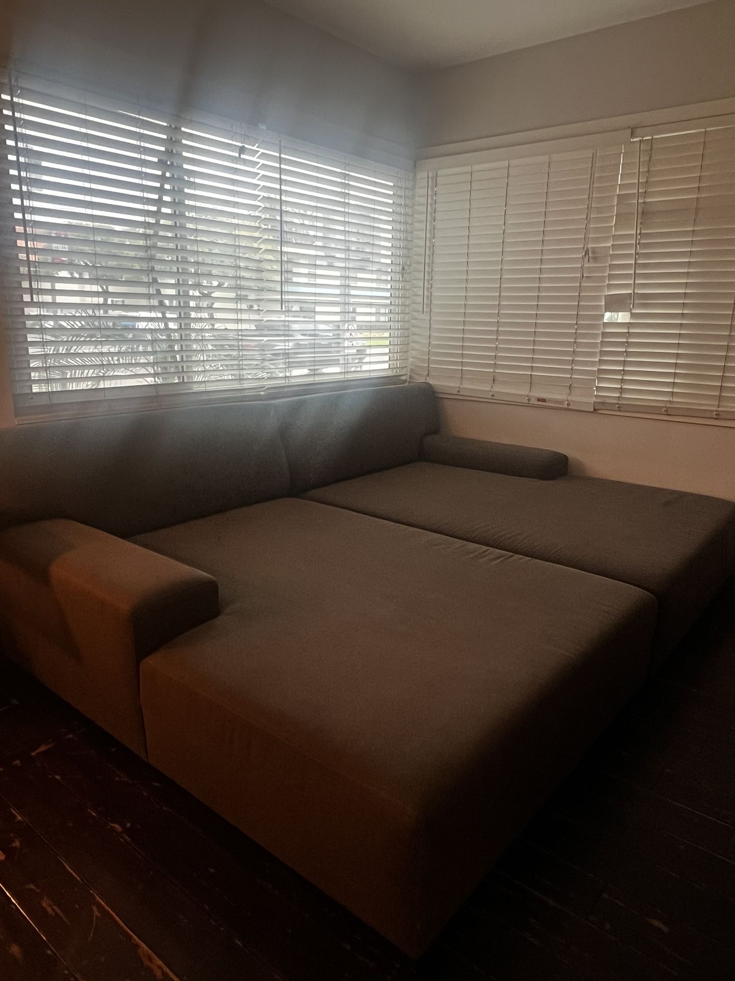 Theater couch