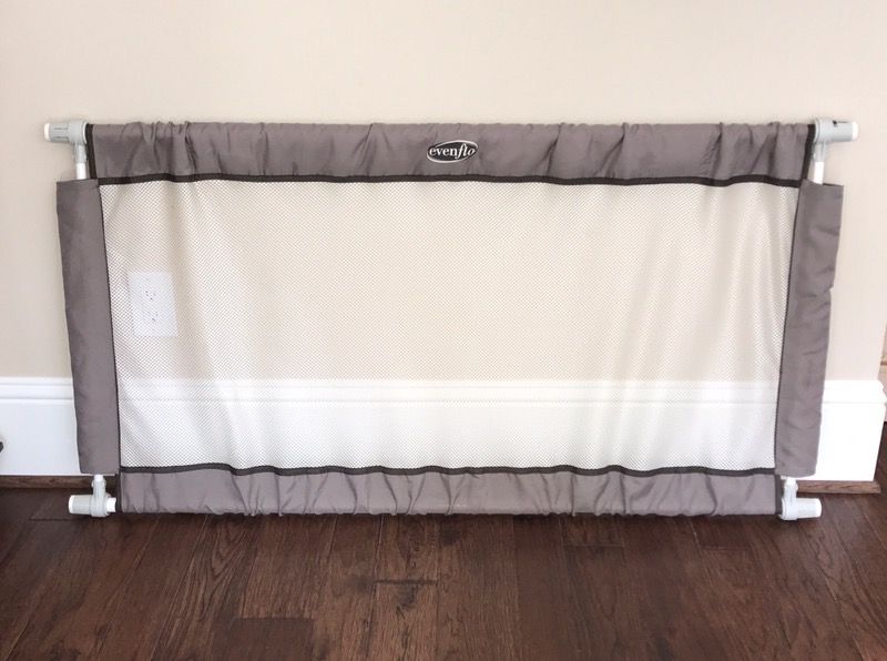Evenflo Soft n Wide baby gate 38"-60" wide 27" tall