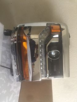 16-17-18-19 silverado 1500 right side head light
