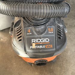 RIDGID 4-Gallon 5.0HP Portable Wet/Dry Shop Vac 