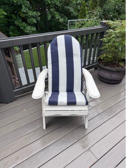 Set of 6 wooden adirondack chairs with removable pads