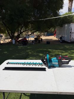 Makita XGT 36v And 40v 26in hedge trimmer tool only
