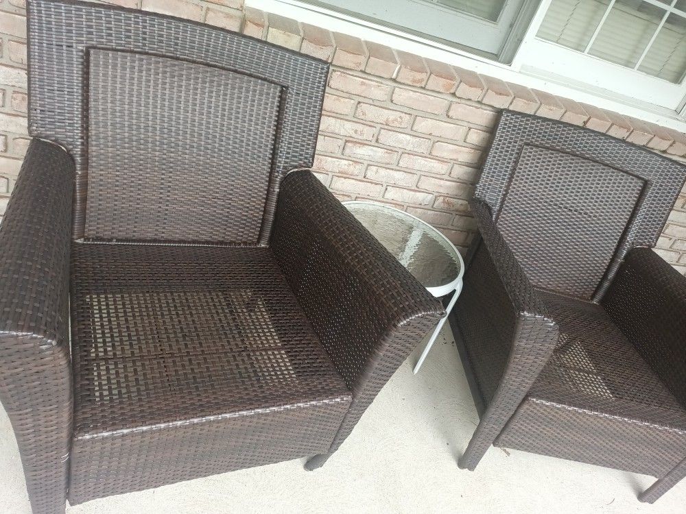 Durable Wicker Pair -Large Deck Chairs 
