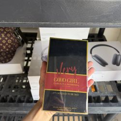 Good Girl Carliona Herrera 