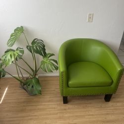 green chair