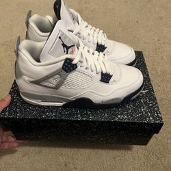 Jordan 4 Midnight Navy 