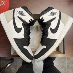 Jordan 1 Bleached Coral - Size 13