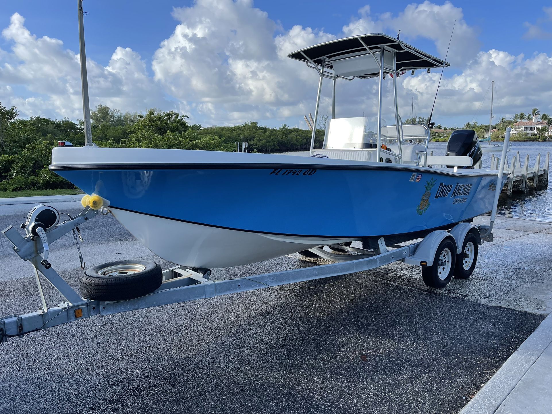 1979 Mako 23ft CC