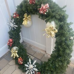 Large Christmas Decorations 
