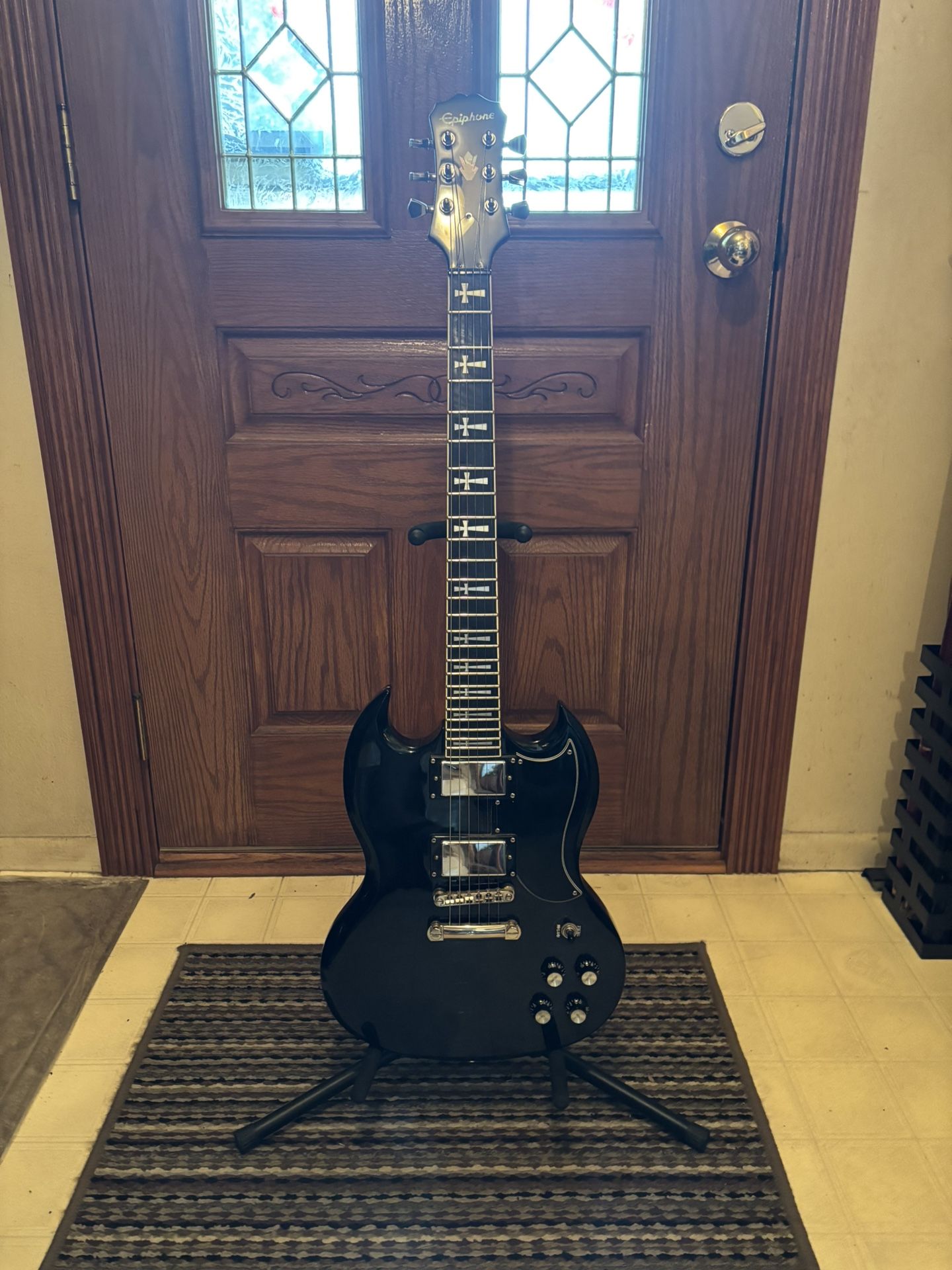 2015 Epiphone SG 400 Pro Limited Edition Tony Iommi Signature “ Black “
