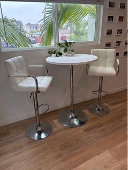 High Top Cocktail Table & Chairs