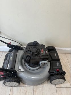 Murray self propelled Lawnmower accepting offers