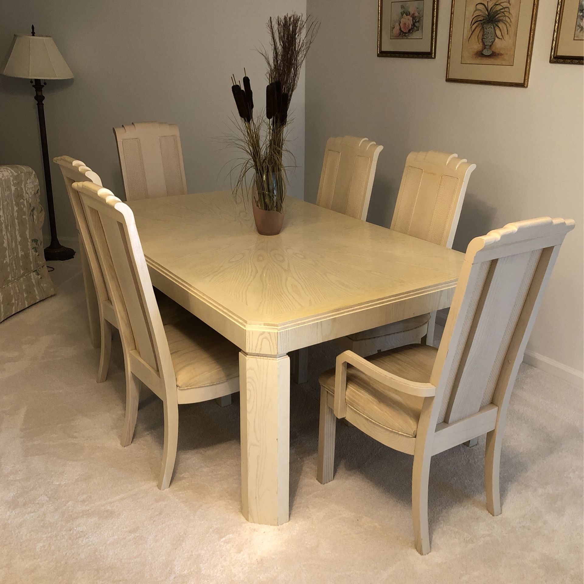 6’ Hardwood Dining Room Table And 6 Chairs 