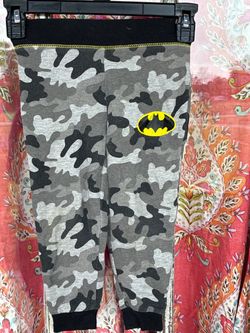 Boys Size 3T Black Gray Camouflage Batman Sweatpants