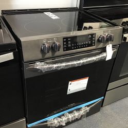 New Scratch And Dent Frigidaire Gallery 5 Burner Glass Top Black Stainless Steel Slide In Range. 1 year Warranty 