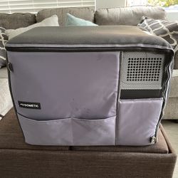 Domestic AC & DC Powered Portable Cooler