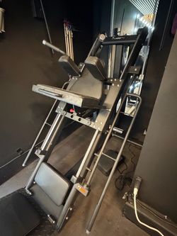 Dynasty Fitness Hack Squat Machine – Like New