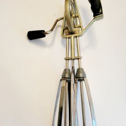 Vintage Mynard Hand Mixer Egg Beater 