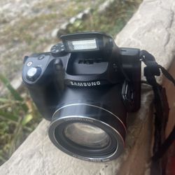 Samsung WB2100 Camera