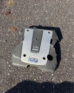 Infiniti V6 VVEL Engine Cover