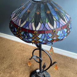 Vintage Tiffany-style lamp