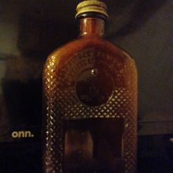 ANTIQUE MEDICINE GLASS BOTTLE FEDERAL LAW FORBIDS REUSE OF THIS BOTTLE 