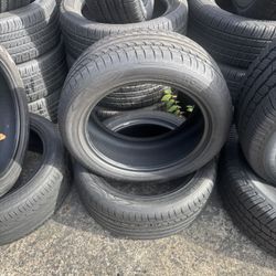 2 llantas 225/50/17 dela roadone 95% de vida 