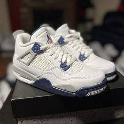 Jordan 4 Midnight Navy Size 7y
