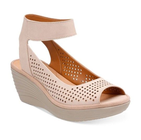 Clark's Wedge, Size 6 M, Beige In Color