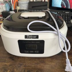 AROMATHERAPY EQUIPMENT PARAFFIN WAX-2000  Note: used but like new. There is no accessories just the equipment like the photo