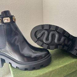 Gucci Women Boots Size 7.5 New 