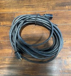 50 Foot 12/3 Heavy Duty SO Cord - Edison Male to Female Extension Cable (Hubbell Ends) Excellent condition 50-foot heavy-duty 12-gauge SO power cord w