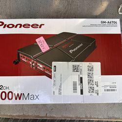 Pioneer Amp GM-A6704 Brand New 