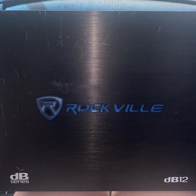 Rockville Car Amp Black 