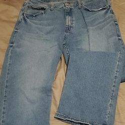 Mens Wranglers Relaxed Boot 32/32