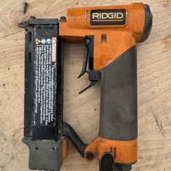 Ridgid R138HPA 23-gauge Headless Pin Nailer