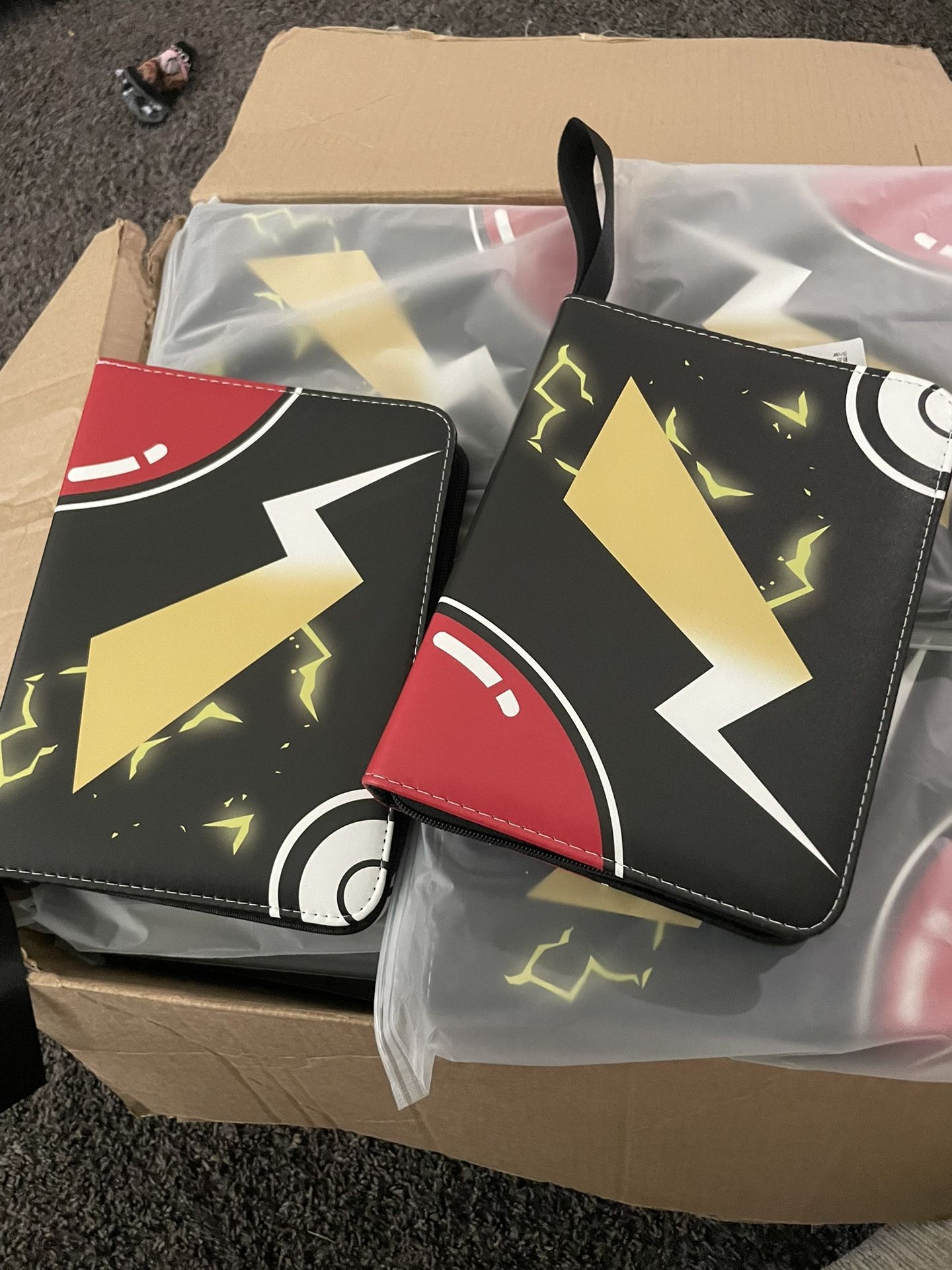 Pokémon Card Holder