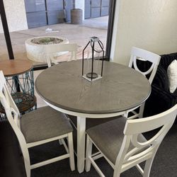 Round dining set with table, 4 chairs (counter height)