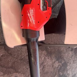 Milwaukee M18 FUEL 120 MPH 500 CFM 18V Lithium-Ion Brushless Cordless Handheld Blower (Tool-Only)