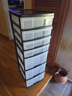Mini chest storage