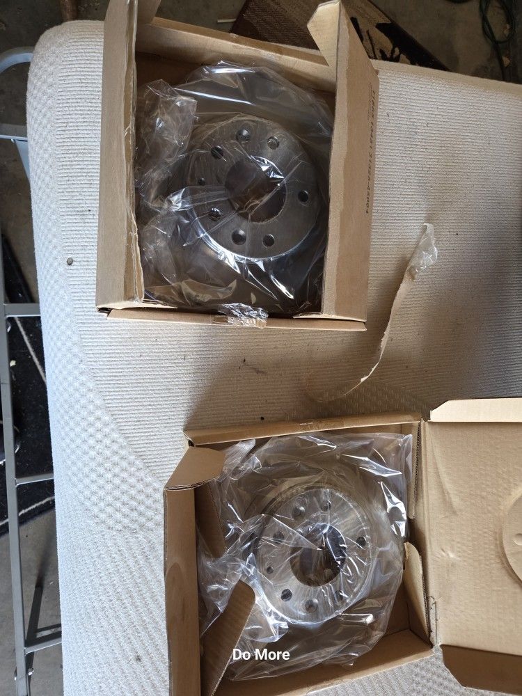 Front Brake Pads And Rotors 2006-2012 Ford Fusion, Mercury Milan , Lincoln MKZ