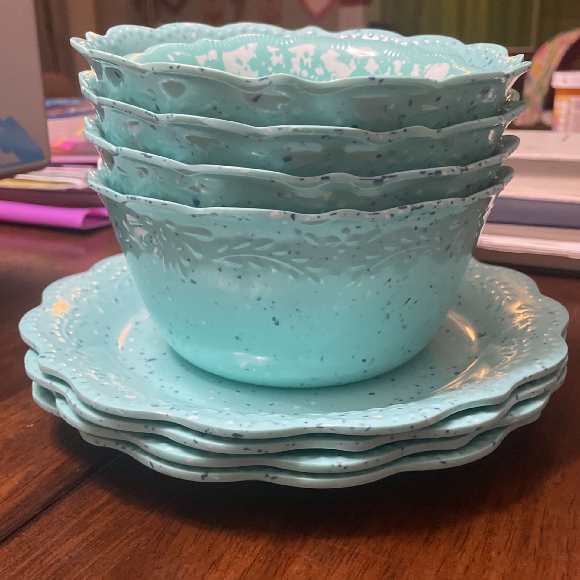 Pioneer Woman Plates And Bowls