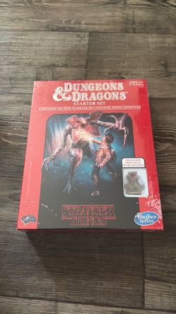 Hasbro Stranger Things Dungeons & Dragons Starter Set - Brand New Factory Sealed