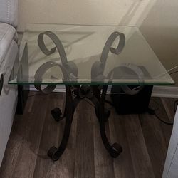 GLASS COFFEE TABLE SET
