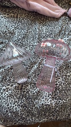 Bow Mushroom bedroom decor