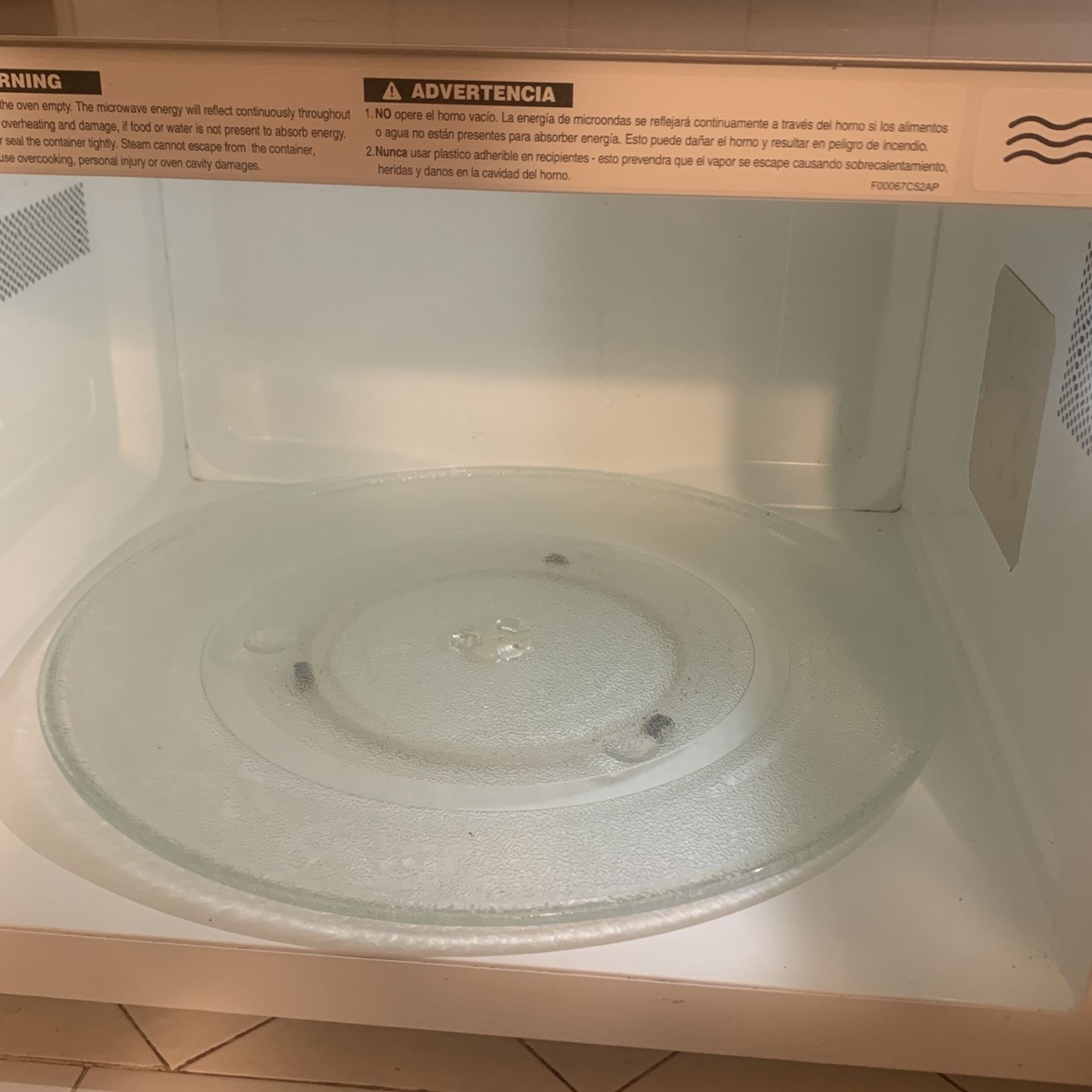 The Panasonic NNT945SF LuxuryFull Size 2.2 cu. ft. Genius Countertop