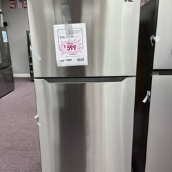WL Brand New Top Freezer Refrigerator With 1 Year Warranty 
