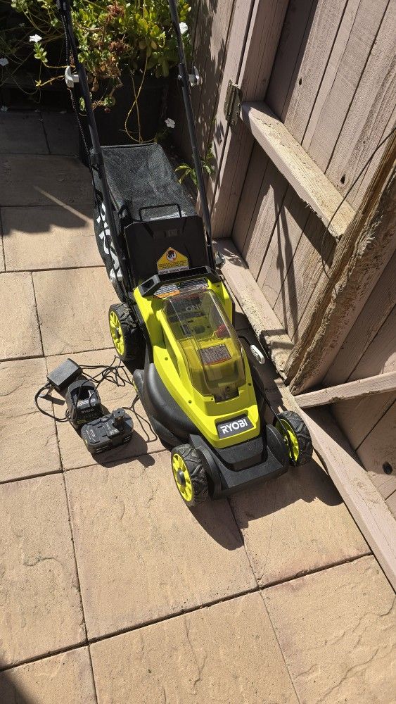 Ryobi 18v 13 in Cordless Battery Walk Behind Push Lawn Mower